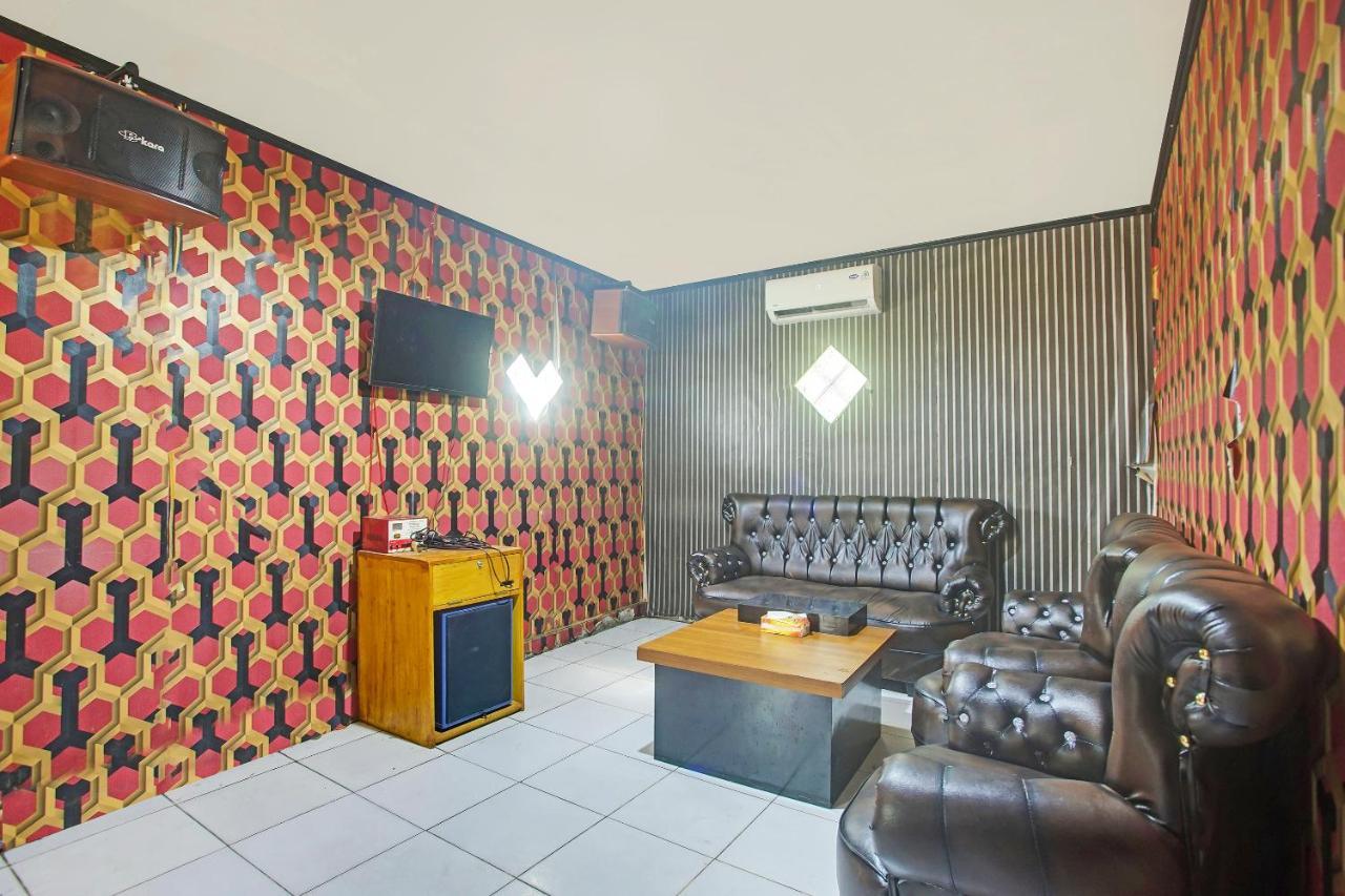 Oyo 2246 Anjung Bang Oking Hotel & Resort Pasarpulaupisang Exteriör bild