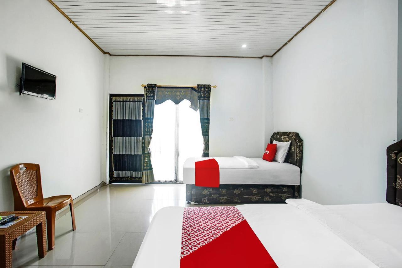 Oyo 2246 Anjung Bang Oking Hotel & Resort Pasarpulaupisang Exteriör bild